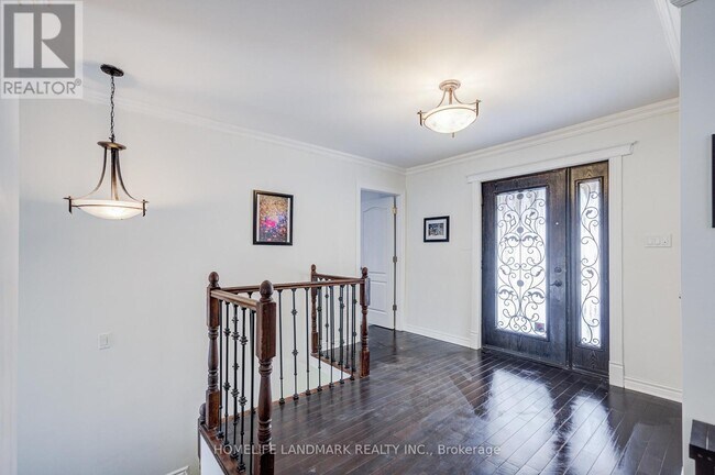 Photo du bâtiment - 9 Shasta Dr