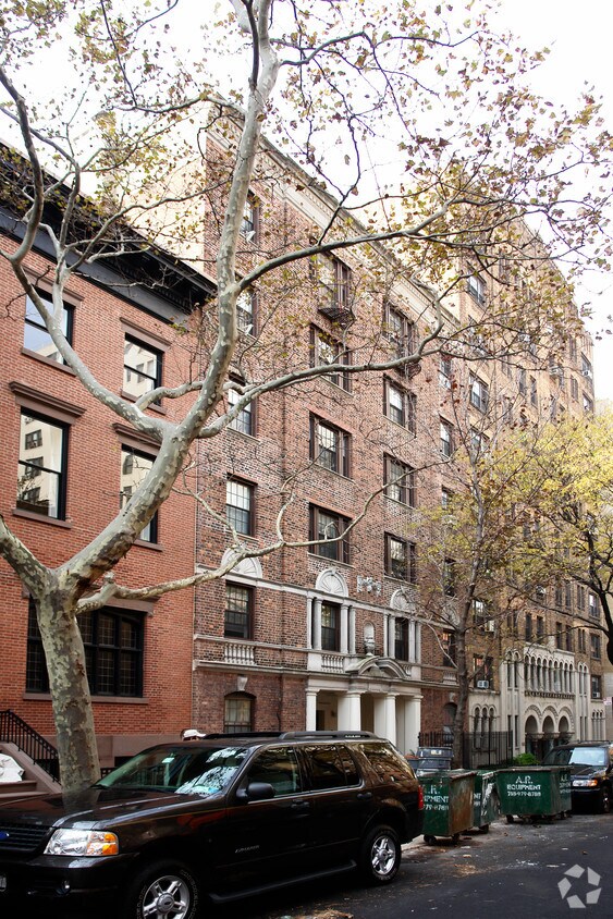 Building Photo - 76 Remsen St