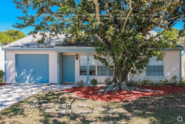 Building Photo - 7738 E Blairwood Cir