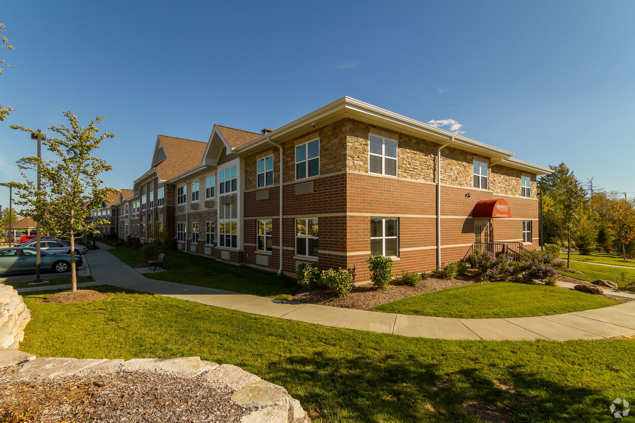 The Residences of Lake in the Hills Apartments - Lake in the Hills, IL ...