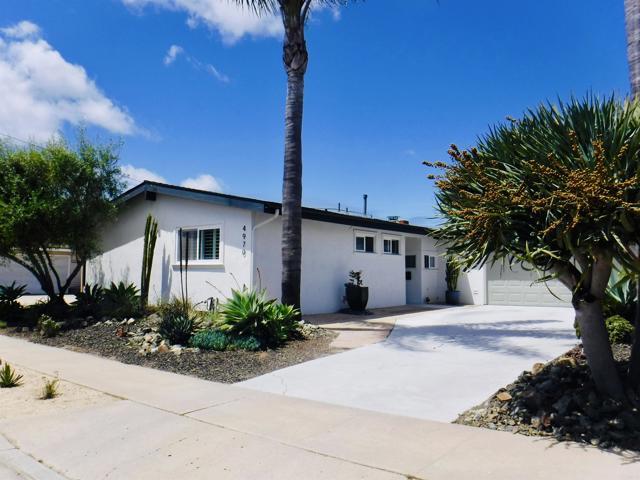 Primary Photo - 4970 Mt Almagosa Dr