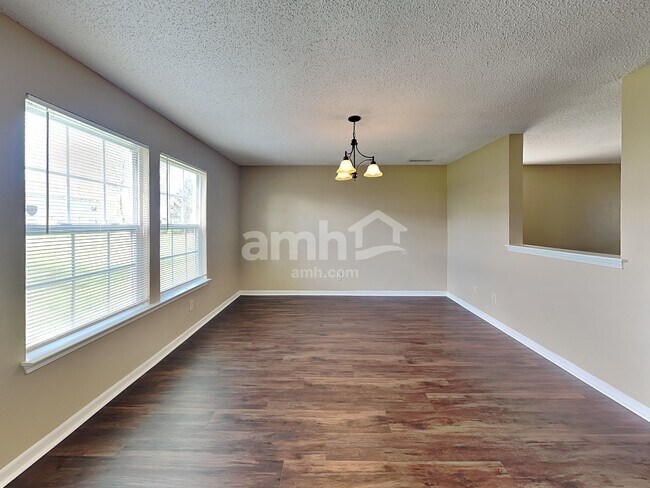 Foto del edificio - 356 Winterset Way