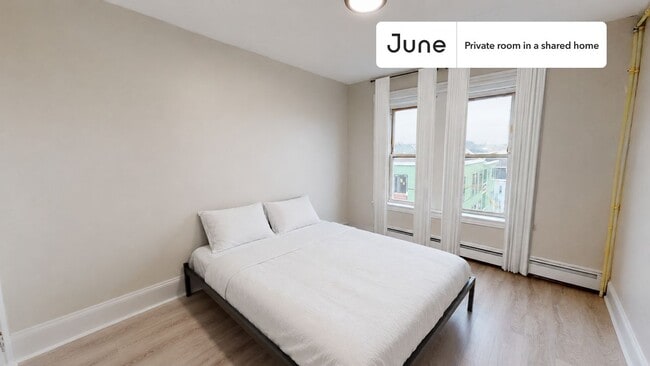 Building Photo - Room in Shared 4 bed/1 bath home