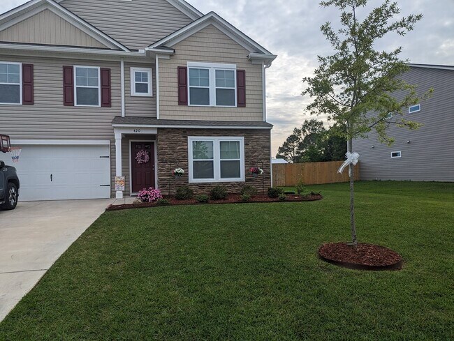 Foto del edificio - 420 Chesapeake Dr