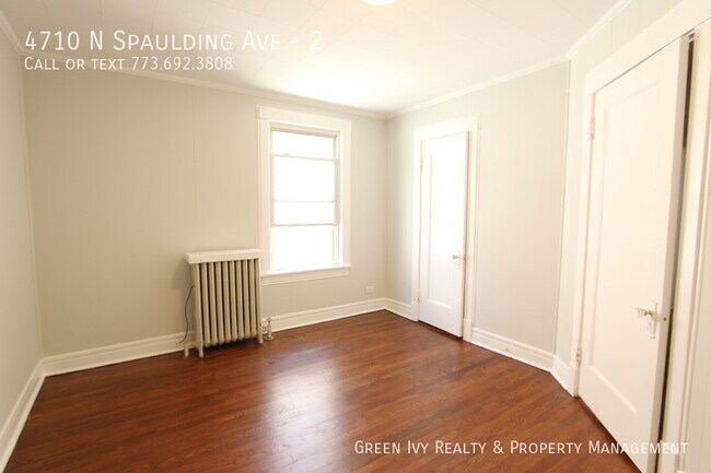 Foto del edificio - 4710 N Spaulding Ave