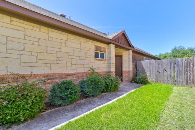 Foto del edificio - 3451 Mayfield Ranch Blvd