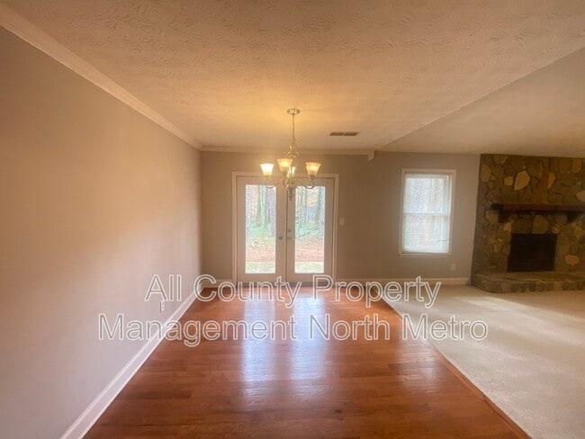 Foto del edificio - 787 Faye Dr NW