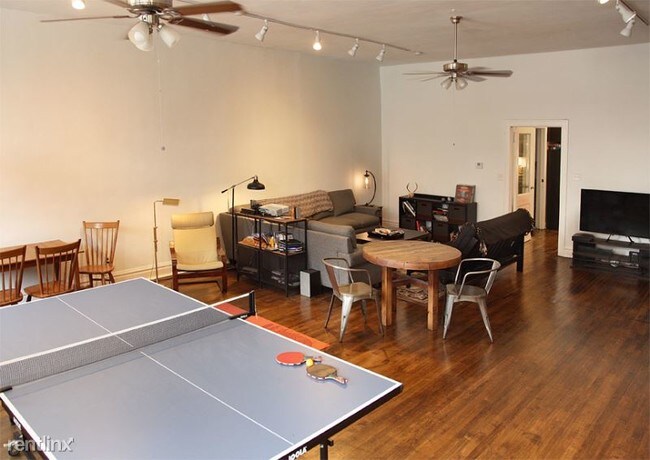 Foto del edificio - 2 br, 1 bath House - 2800 w Cermak