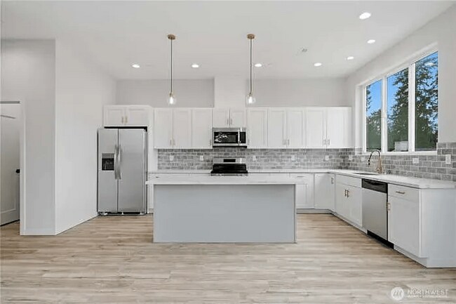 Foto del edificio - 8029 238th St SW