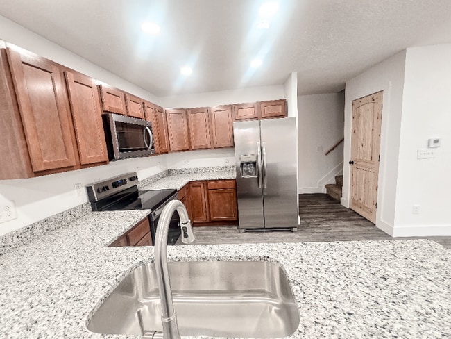 Building Photo - 118 Ivy Trce