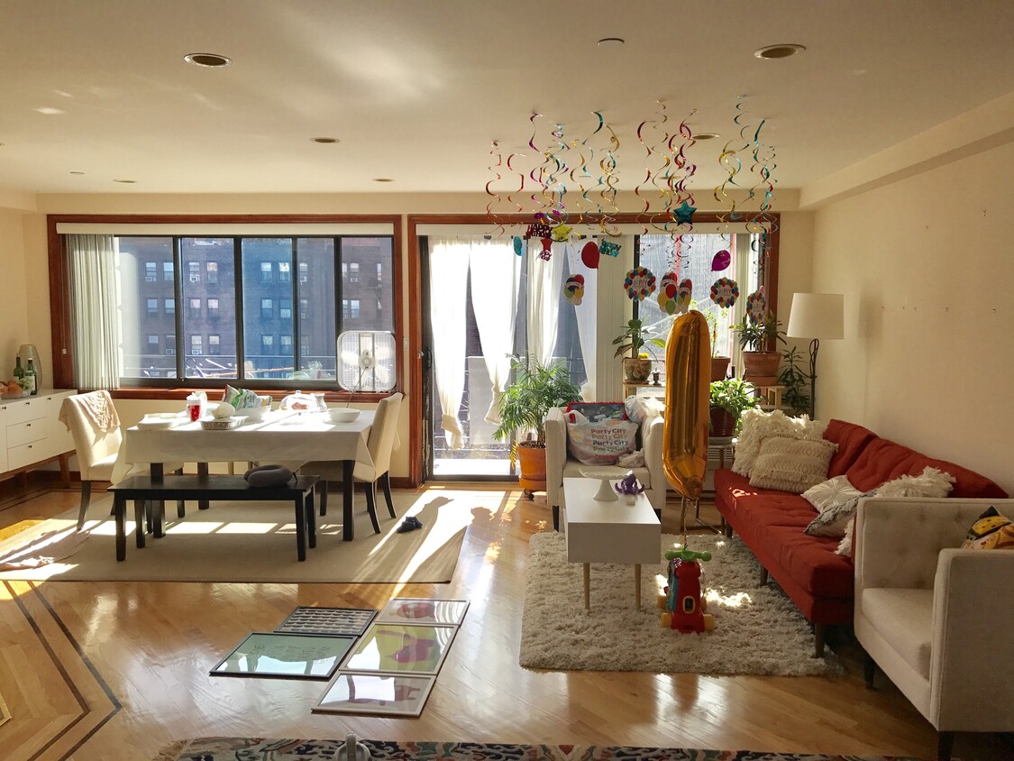 Living Area - 99-31 66th Ave