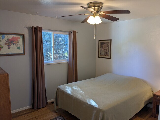 Second Upstairs Bedroom - 3717 Indianpipe Cir