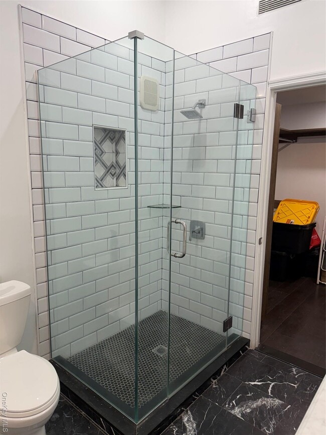 Foto del edificio - 731 Hungry Harbor Rd