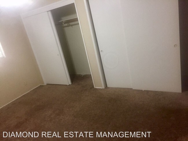 Foto del edificio - 5400 Stockdale Hwy