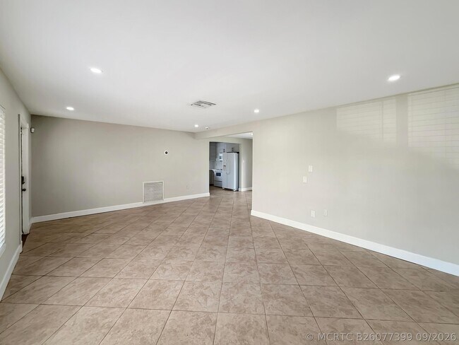 Foto del edificio - 1321 NE 46th St