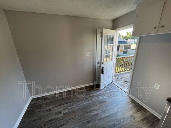 Foto del edificio - 1340 Dogwood Ave