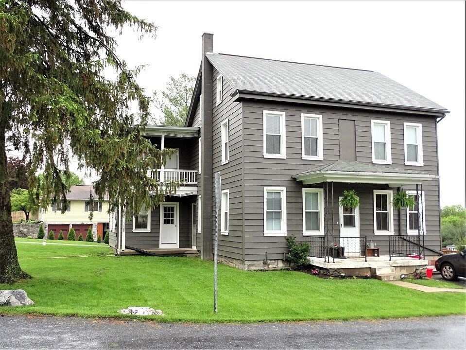 23 Snyder Hill Rd, Lititz, PA 17543 Room for Rent in Lititz, PA