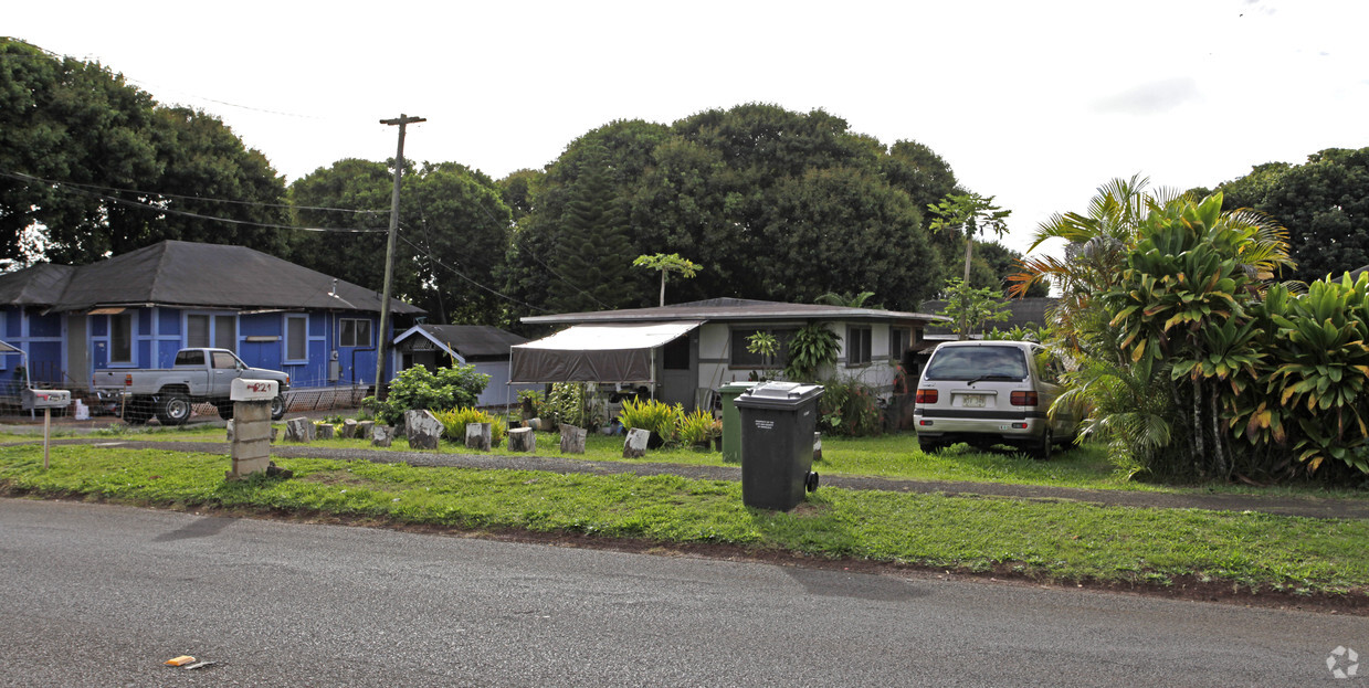 Building Photo - 221 Kilani Ave