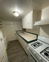 Building Photo - 840 E Brown Ave