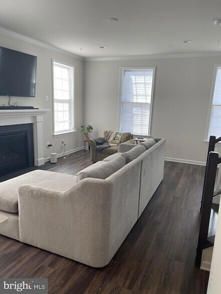 Foto del edificio - 2530 Lanham Hill Cir