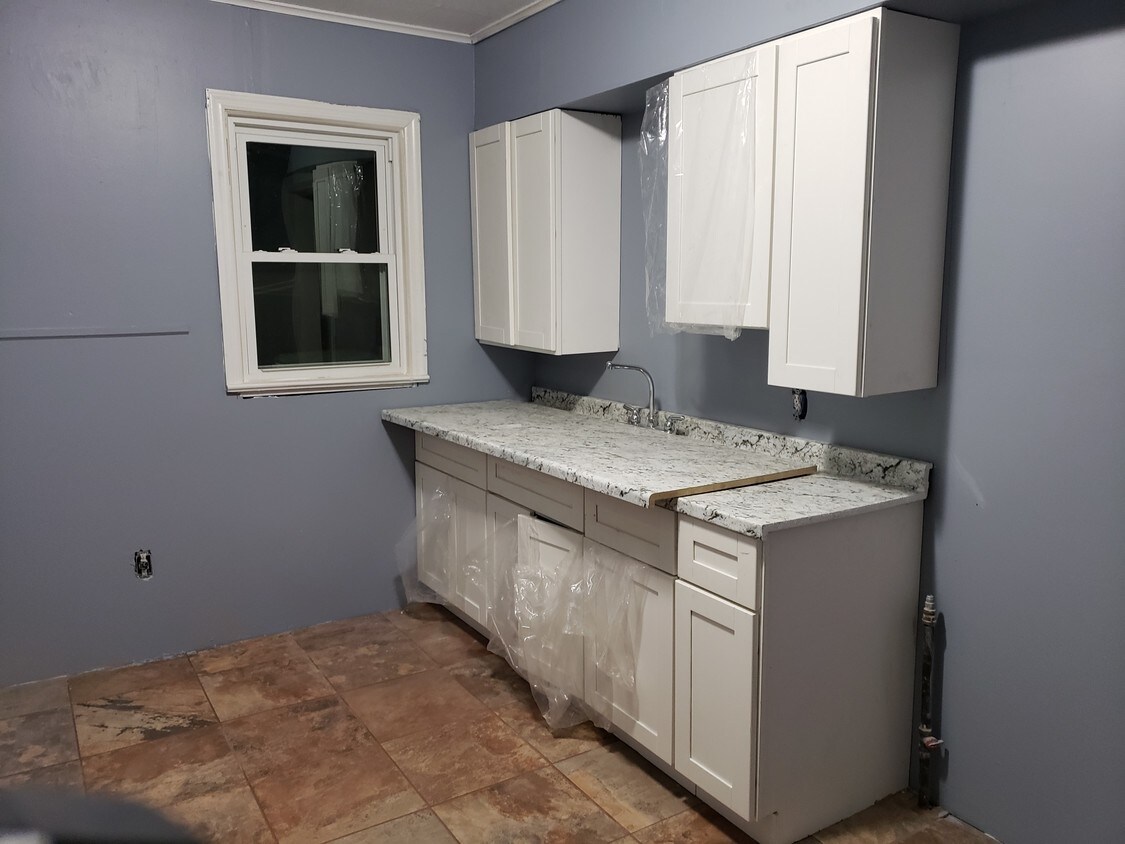 Kitchen - 135 Summer St