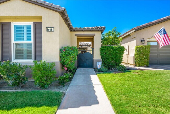 Foto del edificio - 60661 Juniper Ln