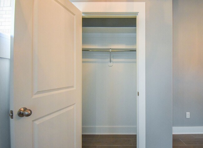 Foto del edificio - Luxurious 4 Bedroom, 3.5 Bathroom Home In Fayetteville, AR