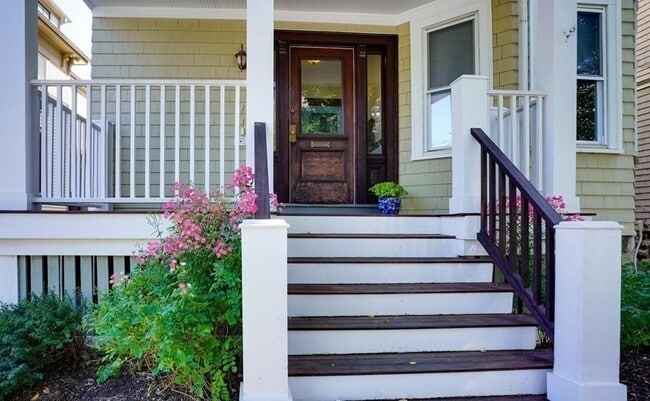 Foto del edificio - 98 Amory St