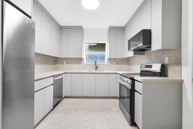 Photo - 341 NW 43rd St House