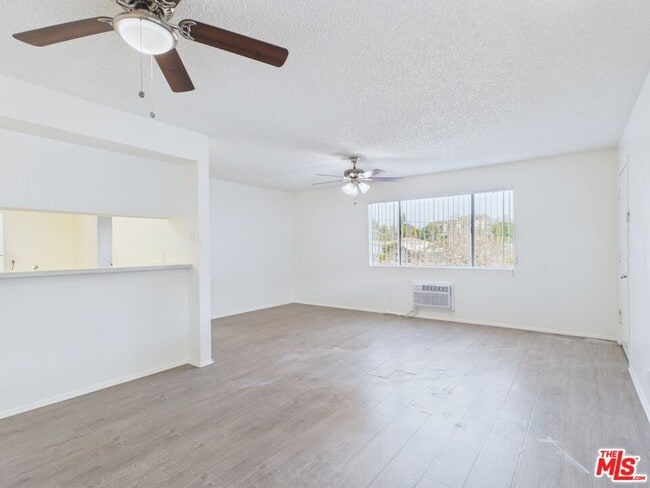 Building Photo - 236 S Ave 55