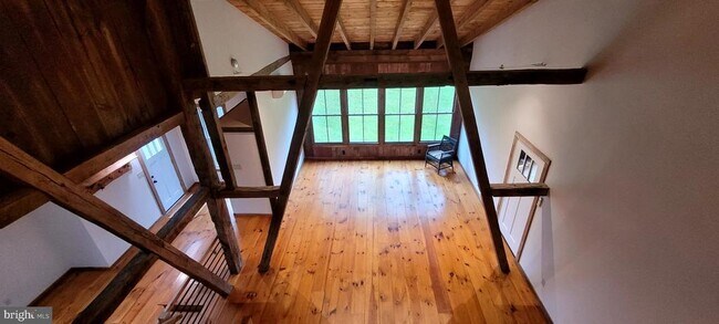 Foto del edificio - 4989 Valley Park Rd