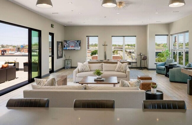 Foto del edificio - 110 N Boston Ave