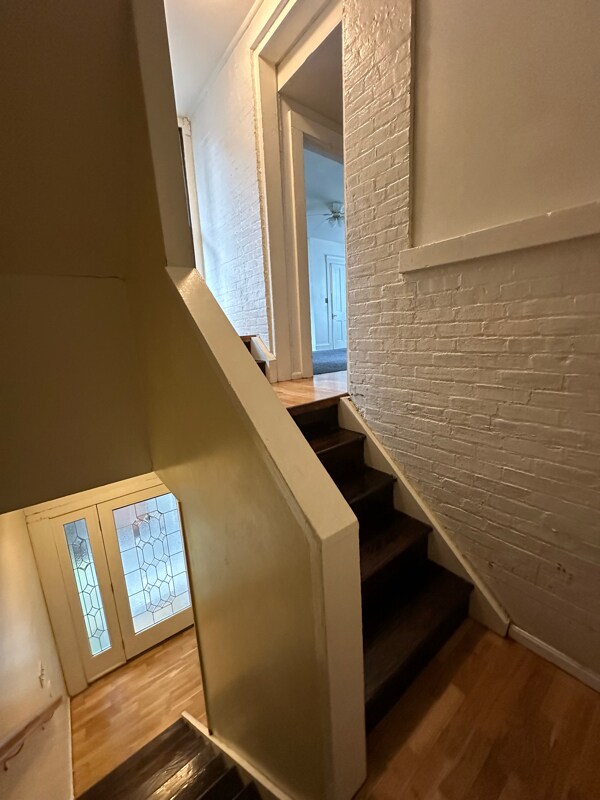 Foto del edificio - 10 W Hollister St