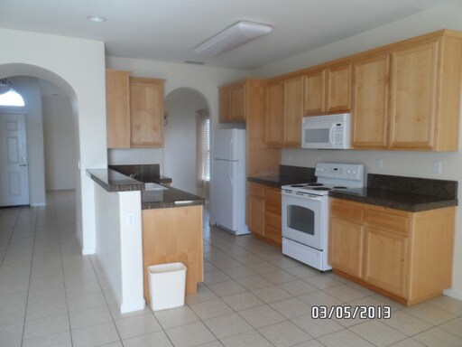 Primary Photo - 931 Sierra Oaks Dr