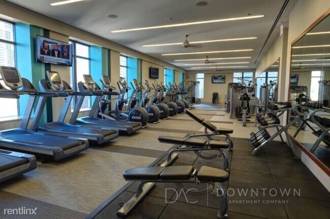 Foto del edificio - 1 br, 1 bath Condo - 59 W Hubbard St