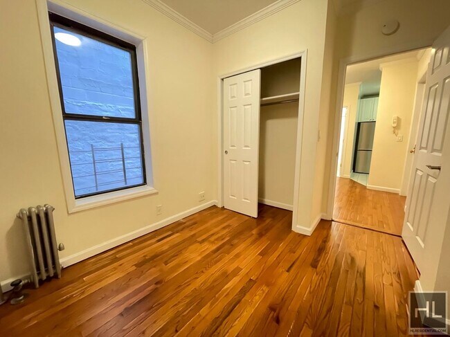 Foto del edificio - NO FEE One Bed on Upper East Side! Won't S...