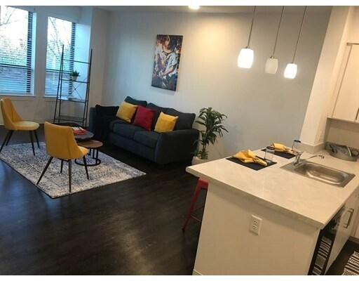 Foto principal - 100 Cabot St
