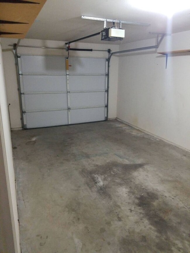 Building Photo - 1305-1307 Shaker Pl