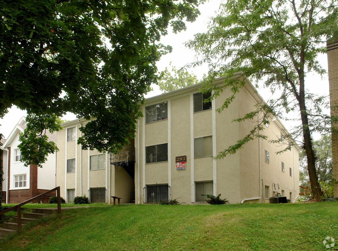 Building Photo - 293 E 15th Ave