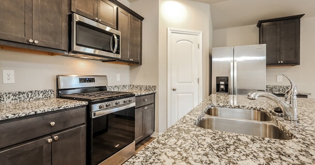 Building Photo - Sara Park Rental Homes