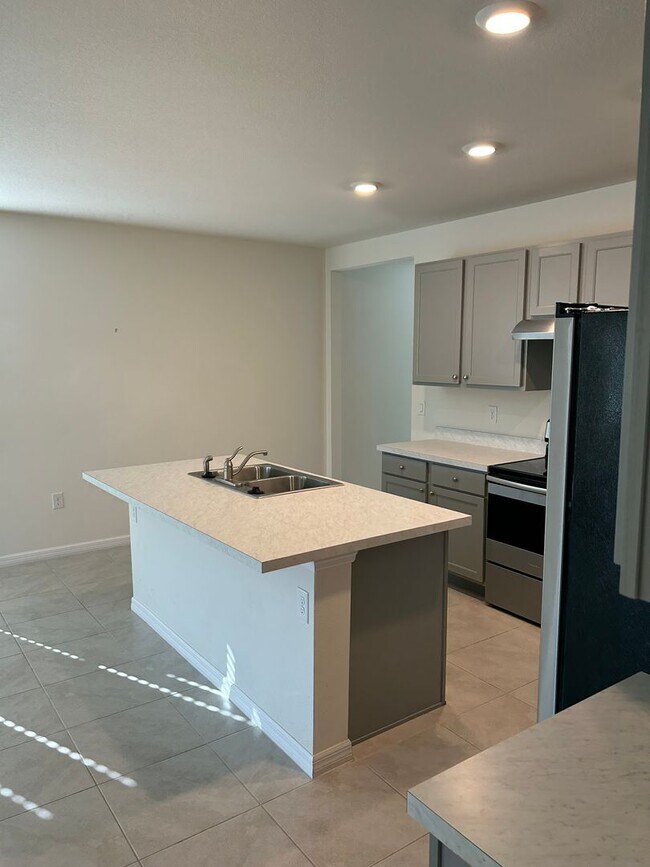 Foto del edificio - Woodbridge Lakes (New Community)