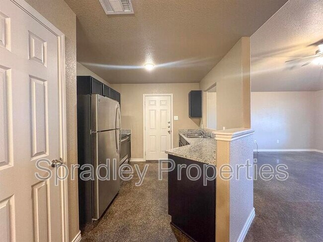 Foto del edificio - 1418 Leon Rd