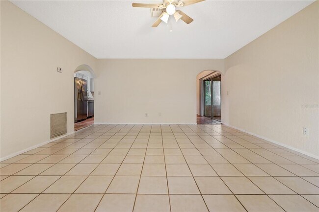 Foto del edificio - 8529 Renald Blvd
