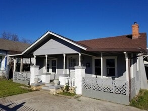 Building Photo - 2310 Roosevelt Ave