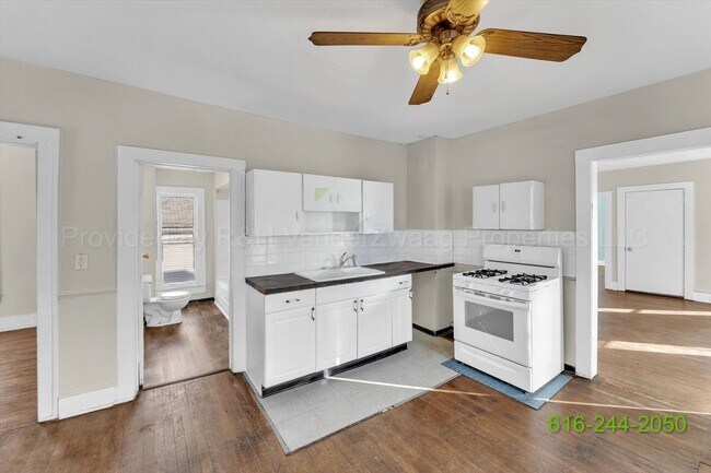 Foto del edificio - 1335 Hamilton Ave NW