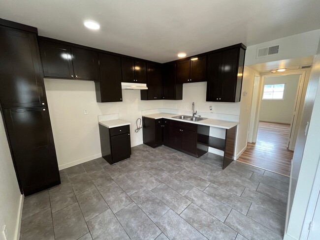 Building Photo - 8517 Cedros Ave