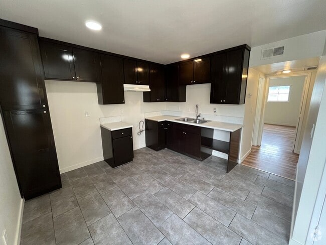 Building Photo - 8517 Cedros Ave