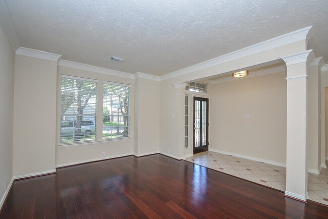 Building Photo - 4914 Big Spring Cir