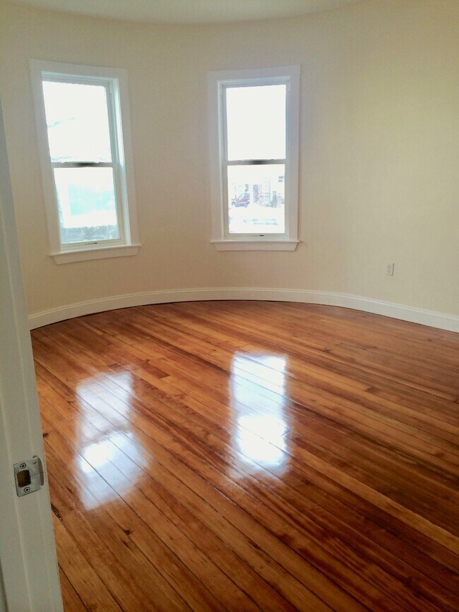 Foto del edificio - 1085 Dorchester Ave