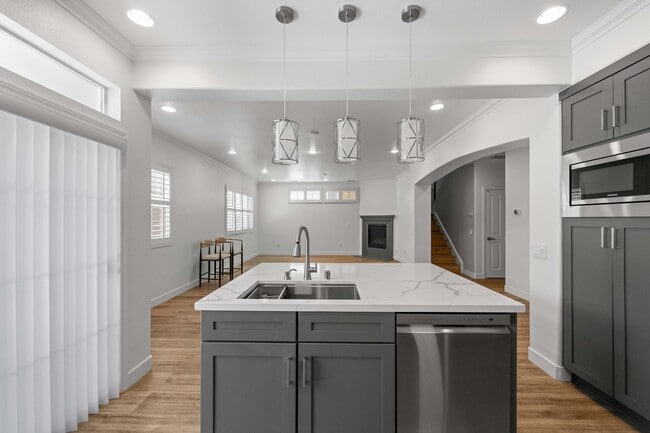 Foto del edificio - 9204 S Nobel Way